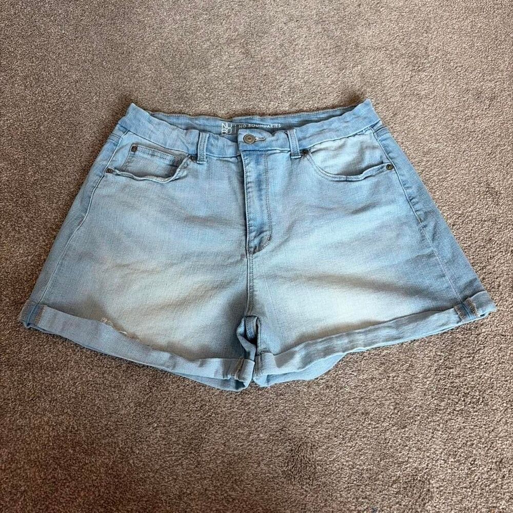 No-boundaries Women's Blue Shorts